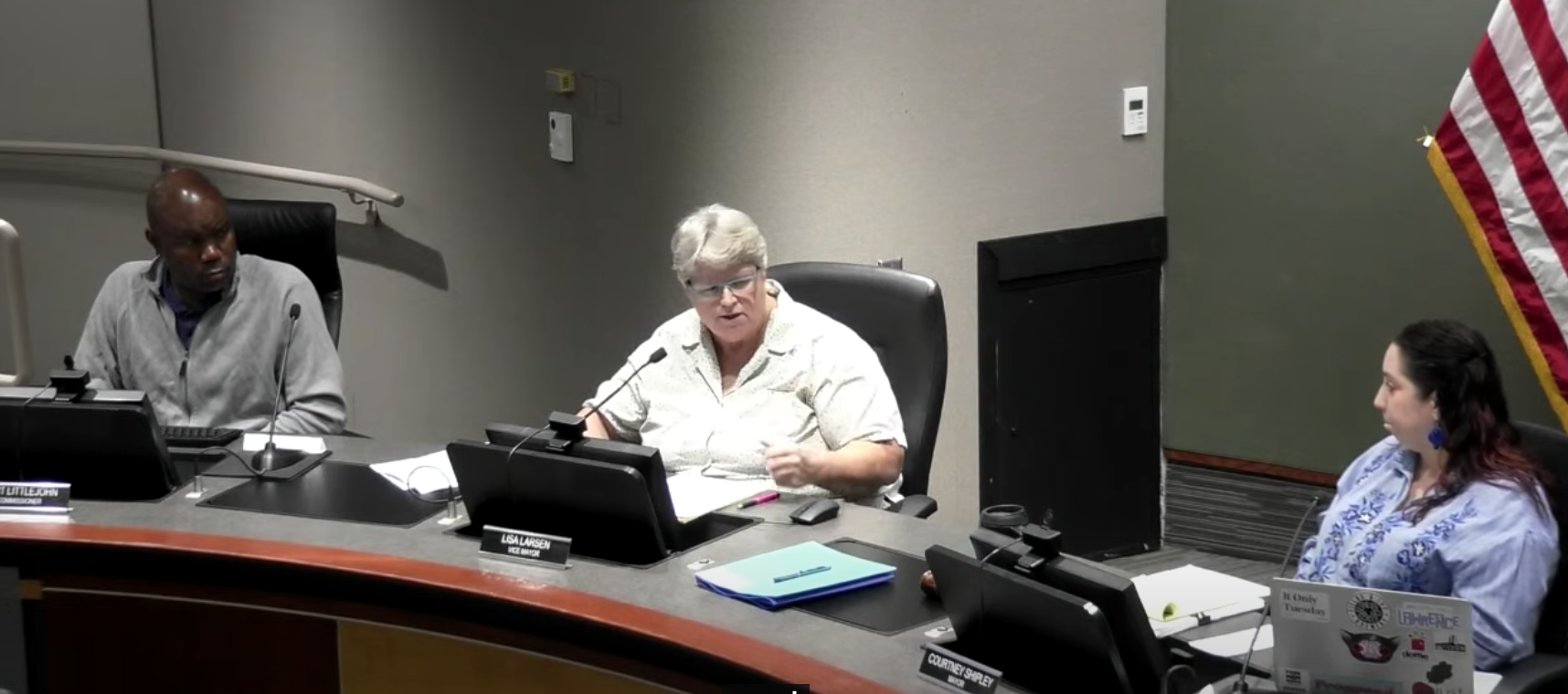 Lawrence City Commission moves forward with 2023 budget that maintains